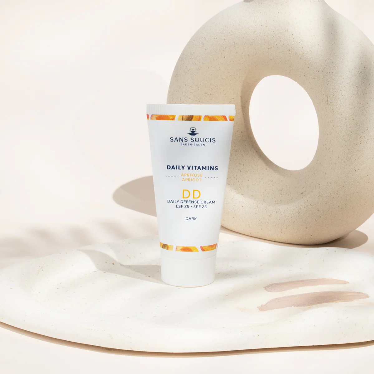 DD Daily Defense Cream LSF 25 Dark - Image 3